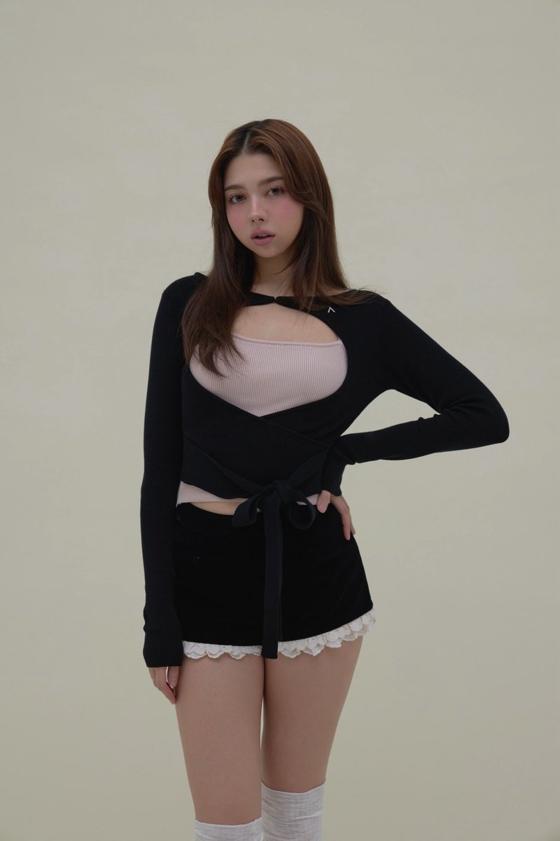 Velour mini pants color brown/black ¥9,900-tax in なめらかな起毛が
