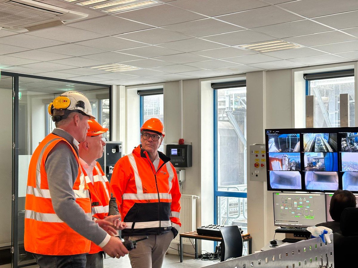 Robert Simons tweet media