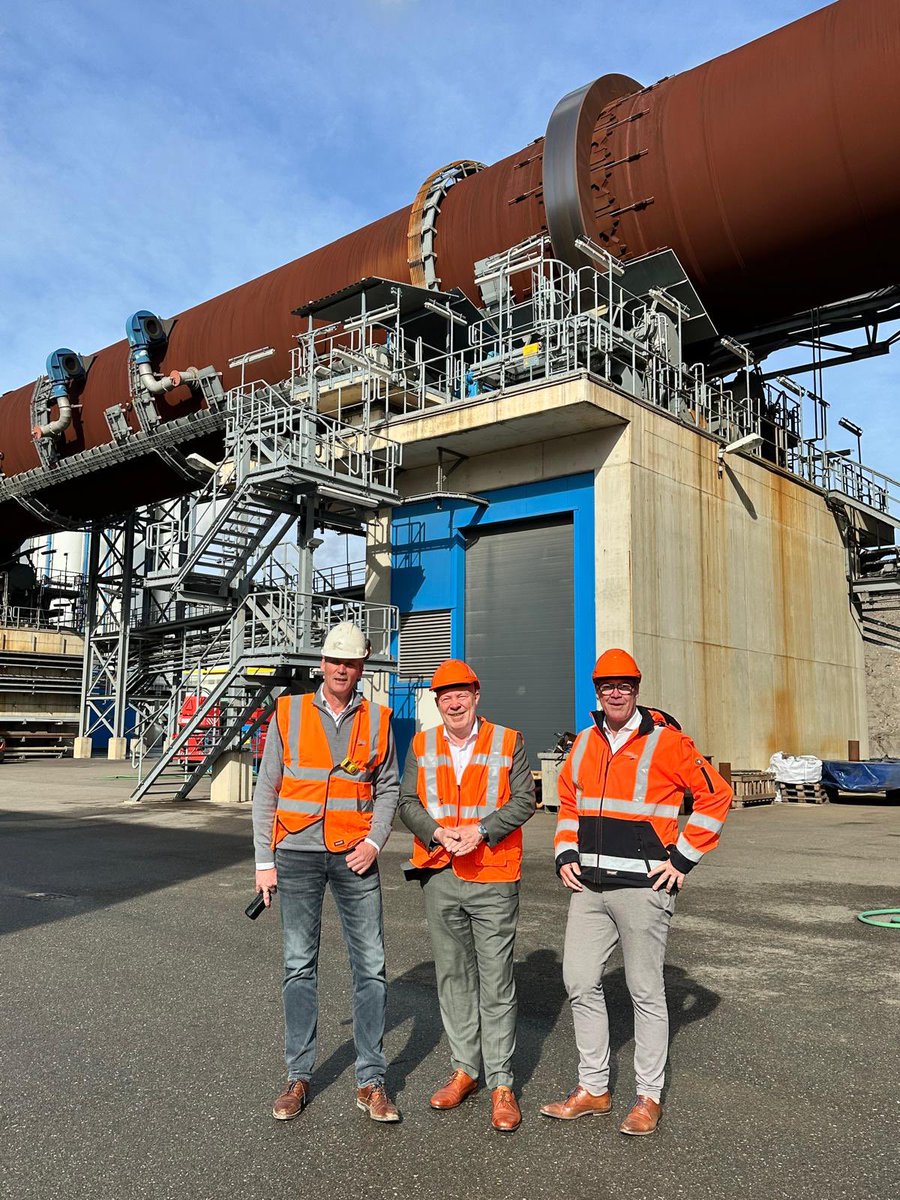 Robert Simons tweet media