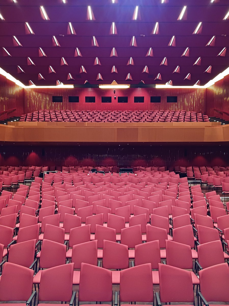 MasamitsuT's tweet photo. Danke schön Saarbrücken!

15.03.2026 Infinity TOUR

#kokubu #saarbrücken #shamisen #三味線 #津軽三味線 https://t.co/OpzA0PKa43