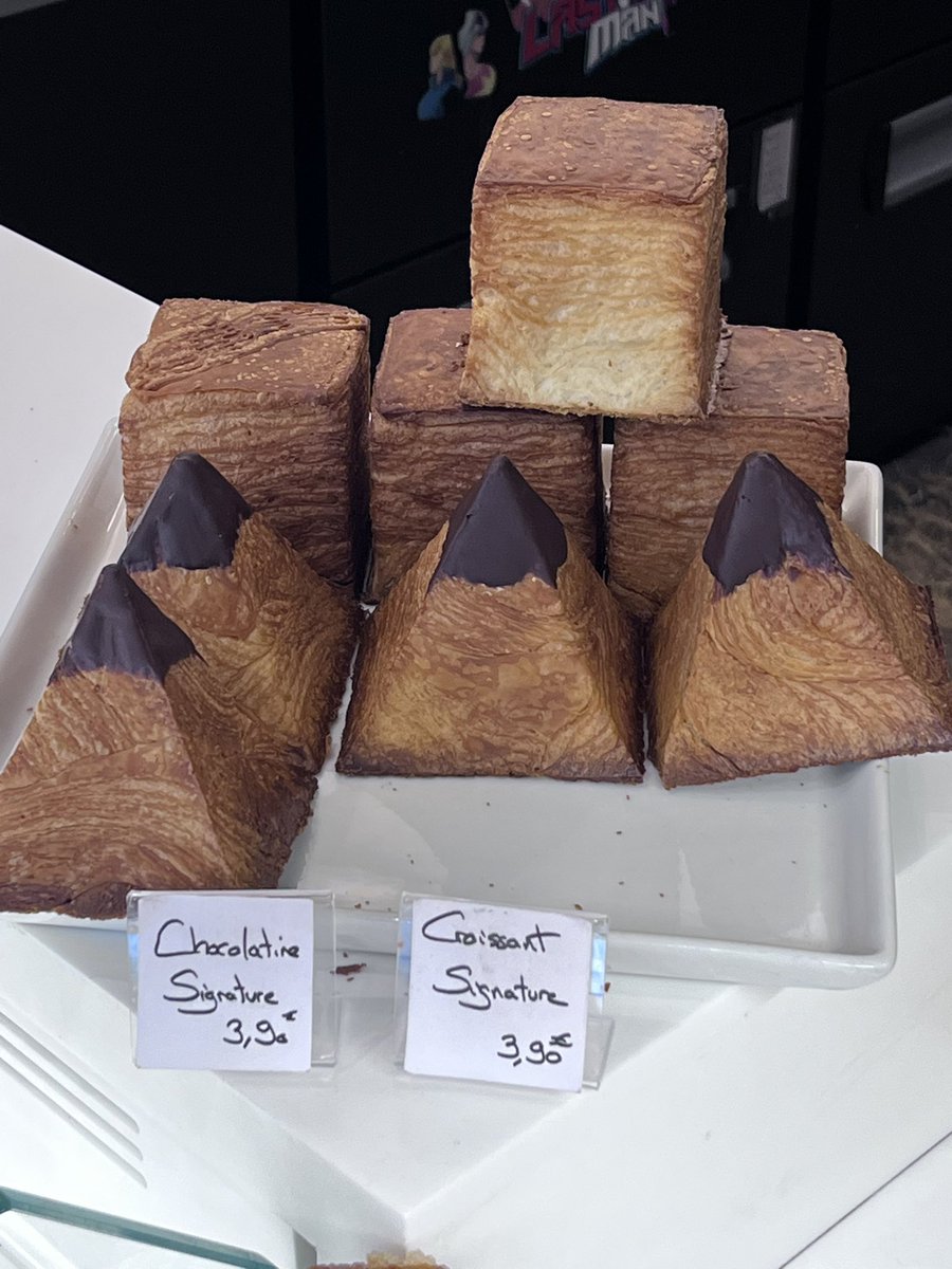 Burdigalien33's tweet image. Je suis en Alsace pour voir ma fille 
J’ai cru m’évanouir…
#chocolatine #jesuisbordelais

Je goute pour vous ! 😂