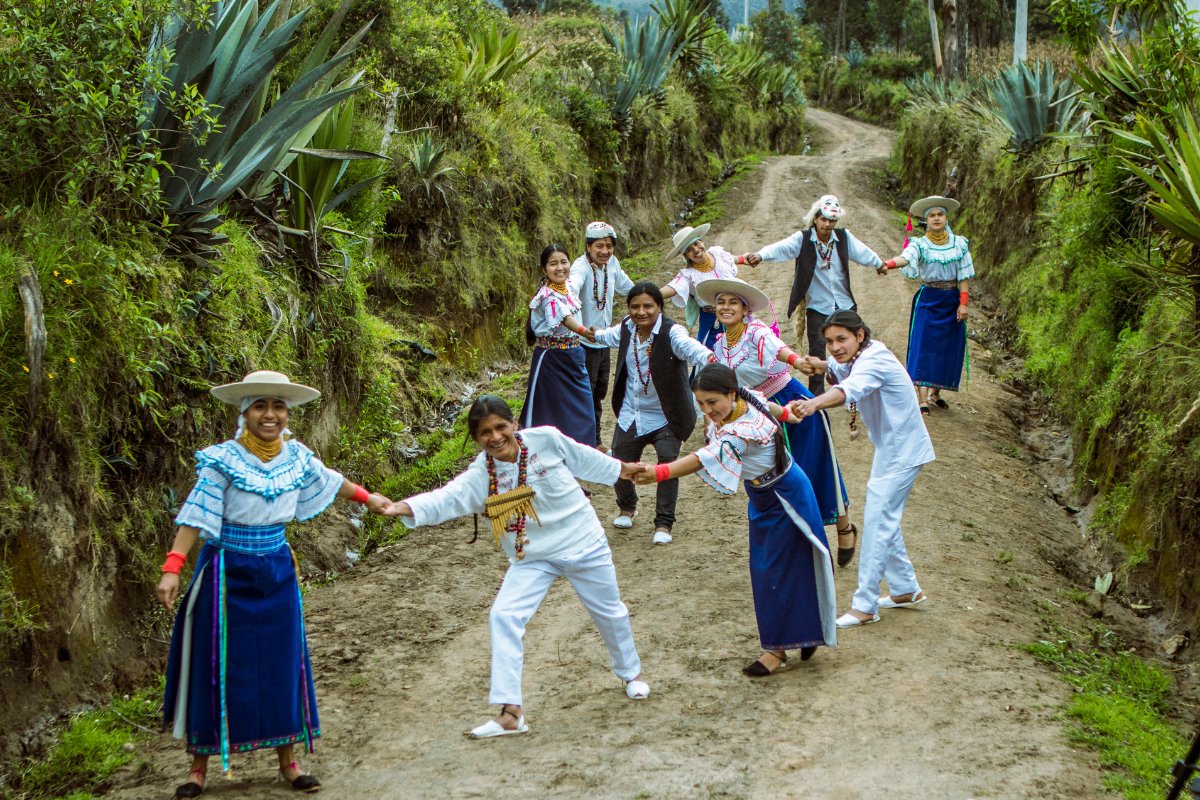 mardemusicasct's tweet photo. 🇪🇨La diversidad musical de Ecuador, protagonista en la 31 edición de #laMardeMúsicas.

💥Grupos como Swing Original Monks, Machaka, Papaya Dada, Margarita Laso y Humazapas forman parte de la programación del país andino.

Descubre todos los artistas en▶️ https://t.co/XLX6cyqfGV https://t.co/XMUHS5u5qY