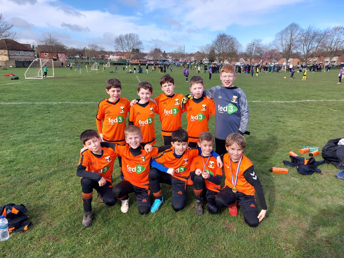 Rushden & Higham Utd tweet media