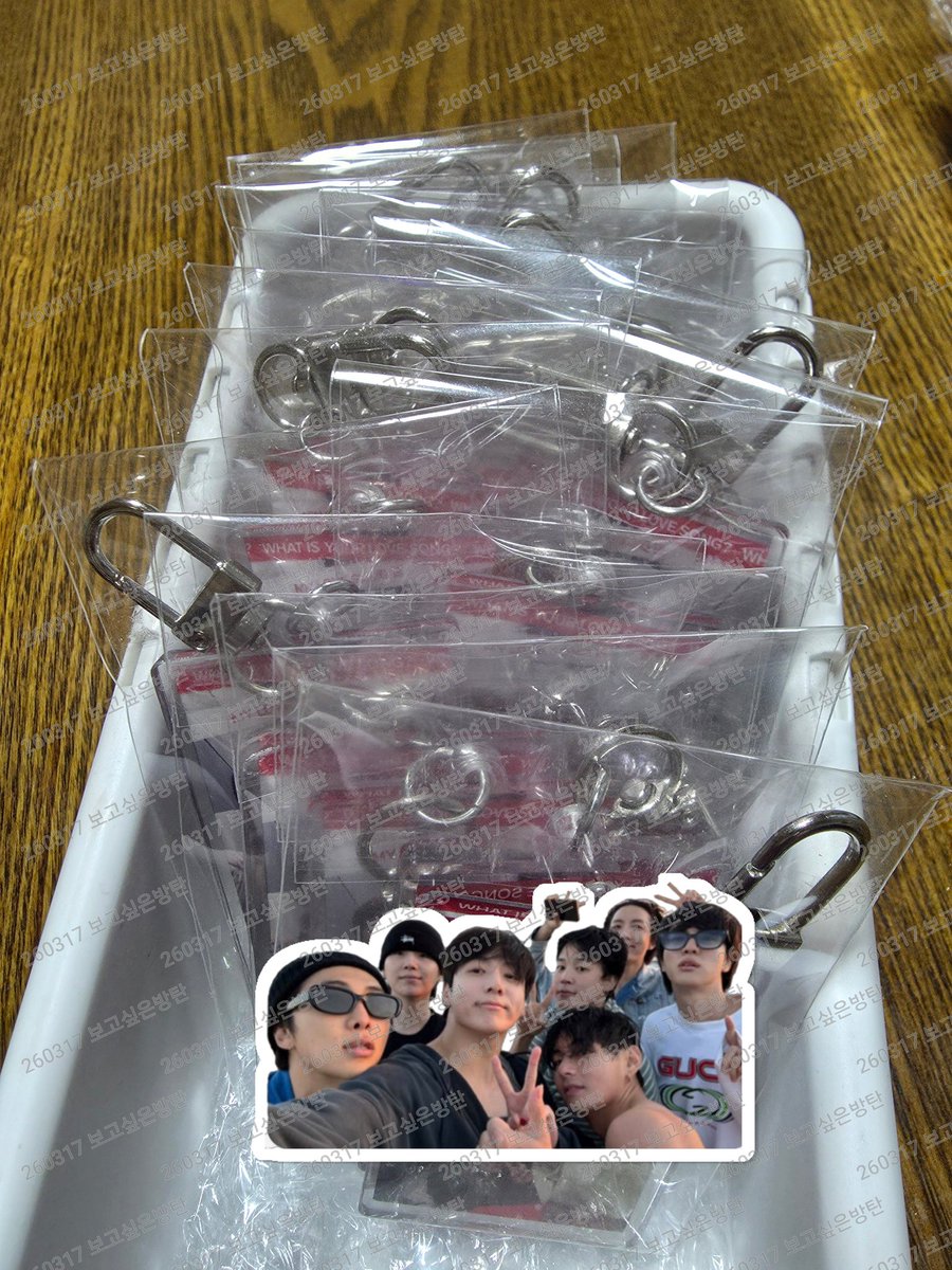 3/17 ㅅㄷ) 탄이들 덕질하고 첨가는 콘이라 소량 나눔(맞나눔)할거 준비중이예요😅  중콘때 오시는 트친님들 받아주셔유😊