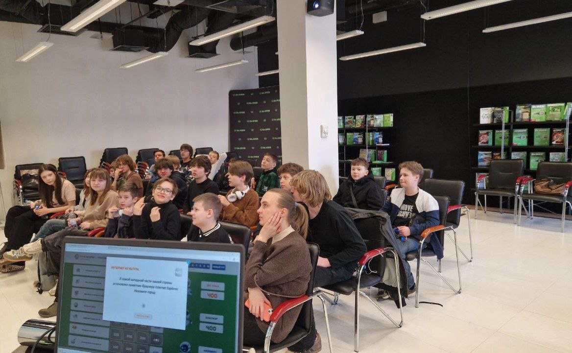 Dr.Web® tweet media