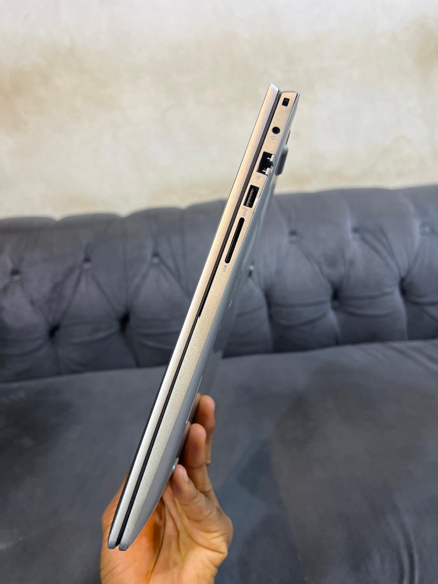 teckdeck247's tweet photo. 🇺🇲Dell Inspiron
Ryzen 5pro 11th Generation
256GB SSD 16GB RAM
128MB Radeon graphics card
Fingerprint unlock
Keyboard light
FHD Display
Excellent Battery
Original Charger
₦400,000
Free nationwide delivery (doorstep only available in kaduna) DM or 08102414950(Whatsapp/ phone call) https://t.co/NqyFDx66pd