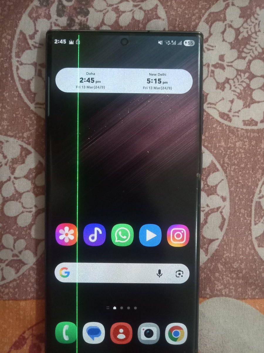 AdnanBankwi's tweet image. .@SamsungMobile @SamsungGulf @samsung  My S22 Ultra has the green line issue. Warranty is expired, but this is a known manufacturing defect. Are you offering out-of-warranty replacements for loyal flagship users? #S22Ultra #GreenLineIssue #SamsungMobile
