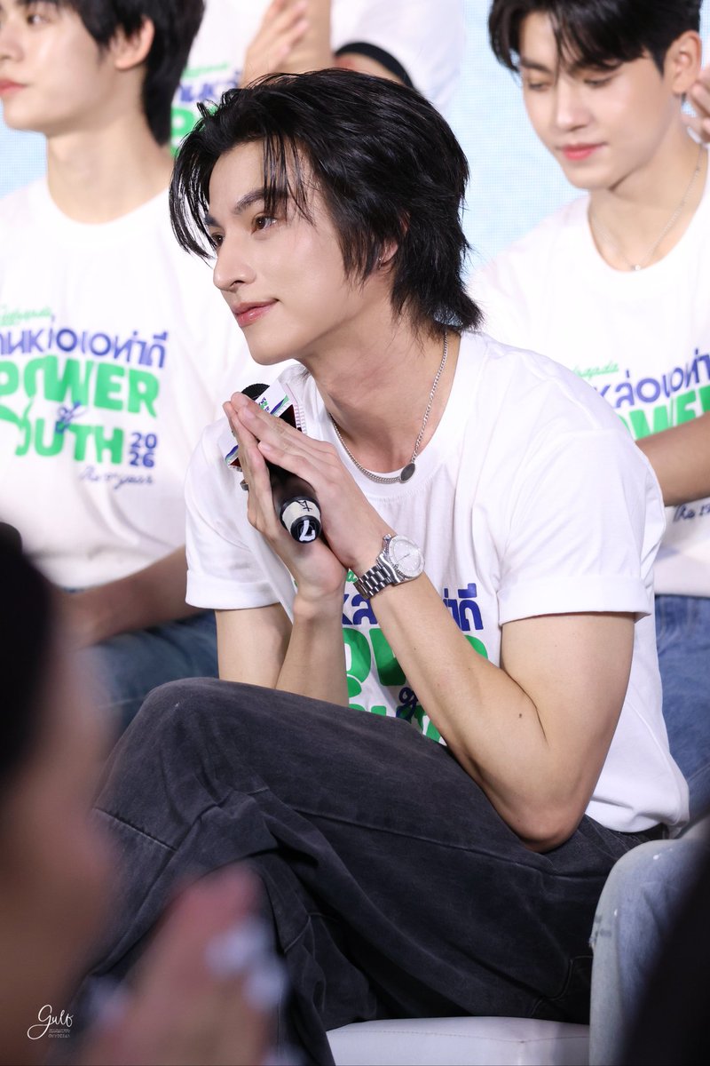 พอยิ้มเข้าหน่อย ก็น่ารักน่าเอ็นดู🫠🫠

GULF X POWER OF YOUTH
#คนหล่อขอทำดีปี19xGulf
#PowerofYouth
#GulfKanawut