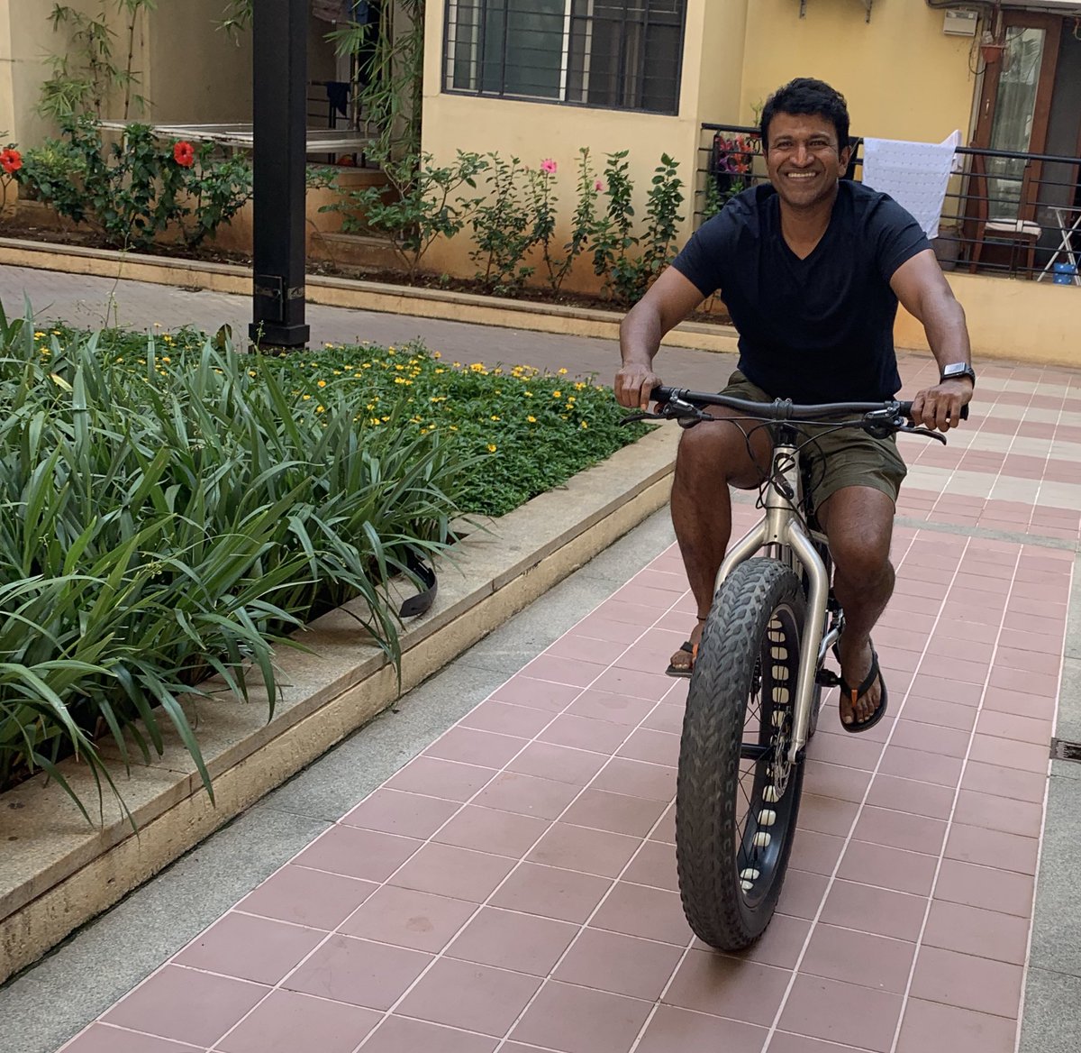 ಹುಟ್ಟು ಹಬ್ಬದ ಶುಭಾಶಯಗಳು ಅಪ್ಪು ಮಾಮ ♥️
