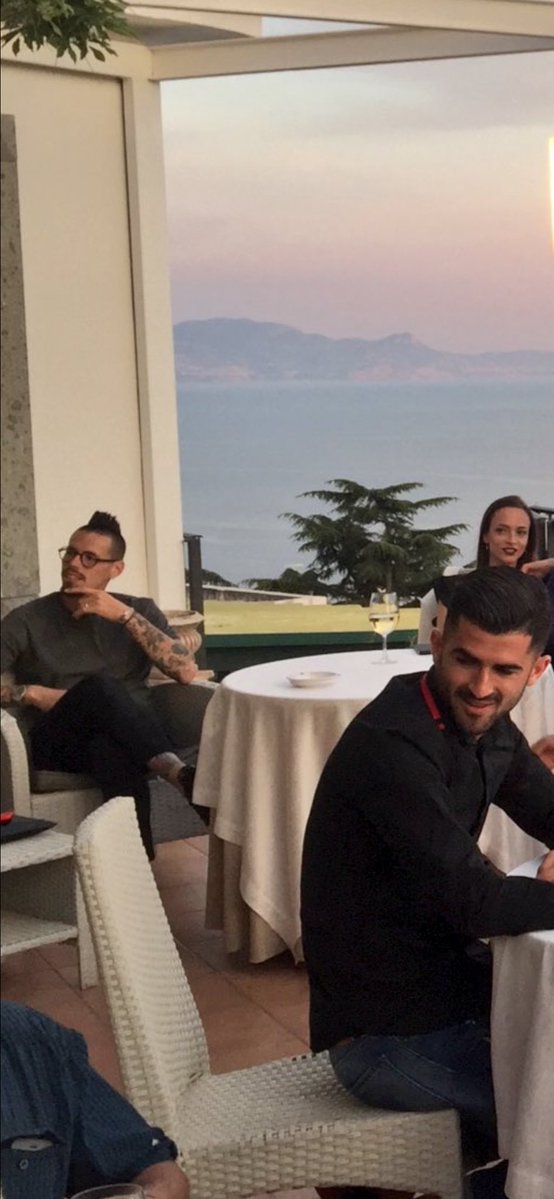 RauwAlejandriano tweet media