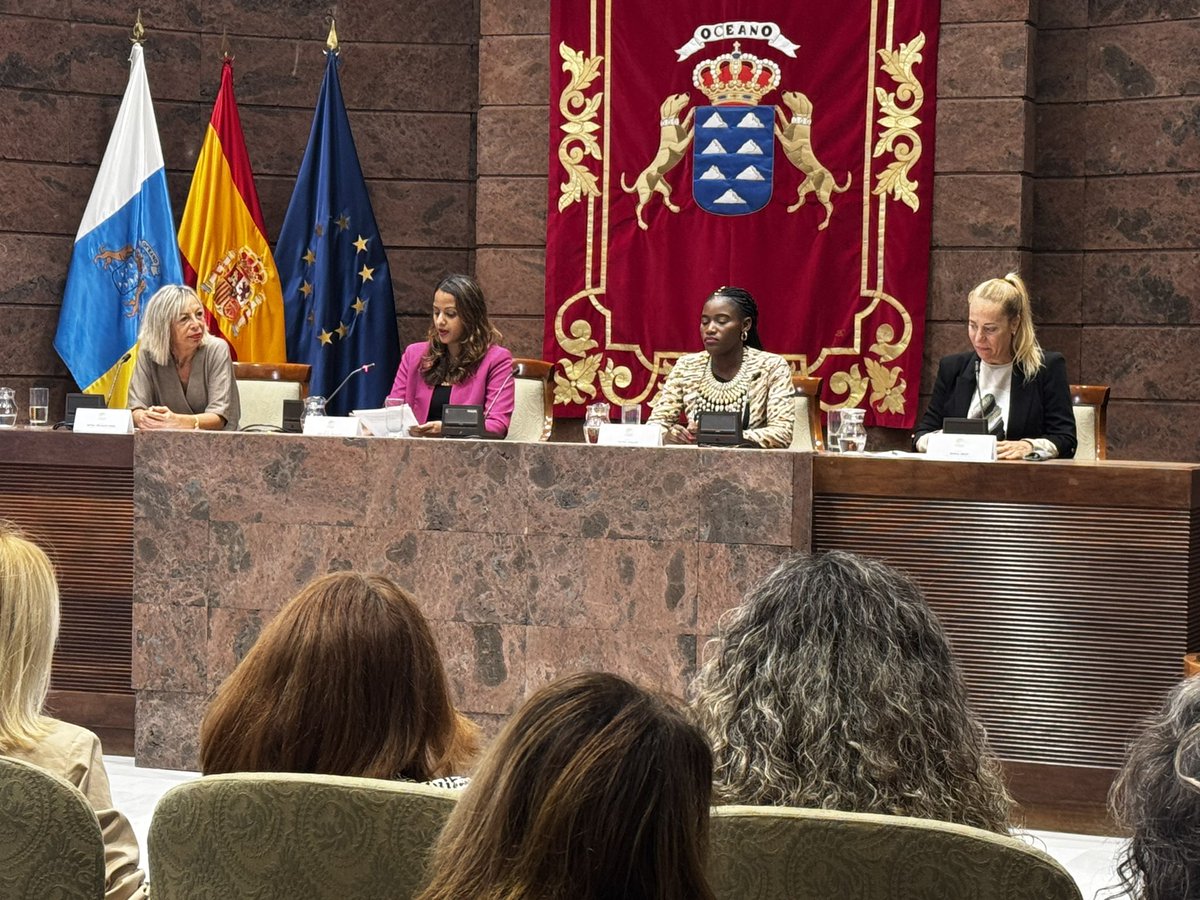 Parlamento Canarias tweet media