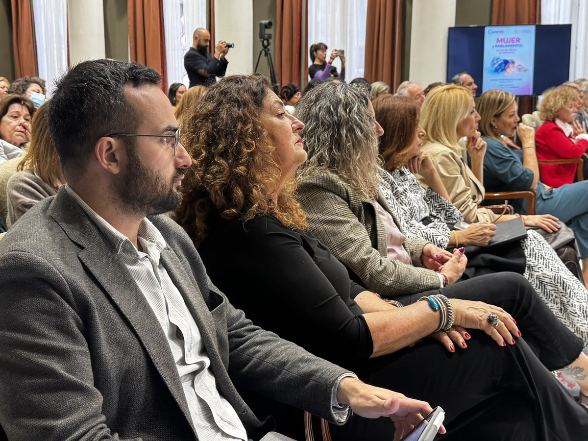 Parlamento Canarias tweet media