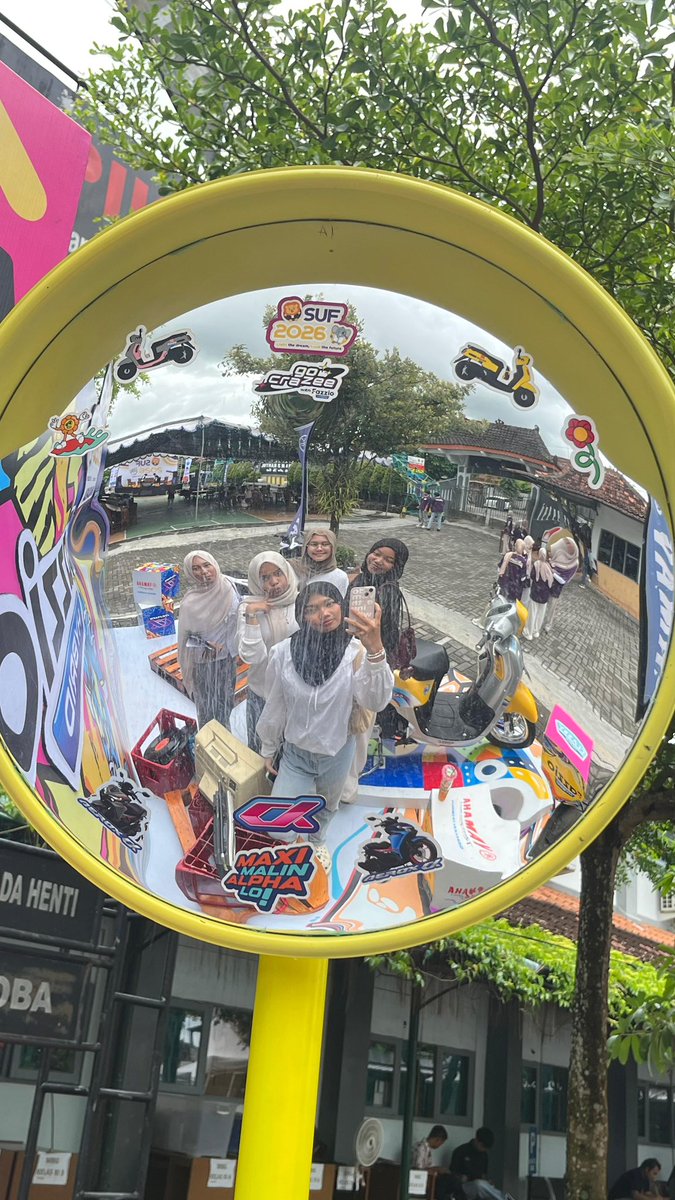 mainionlist tweet media