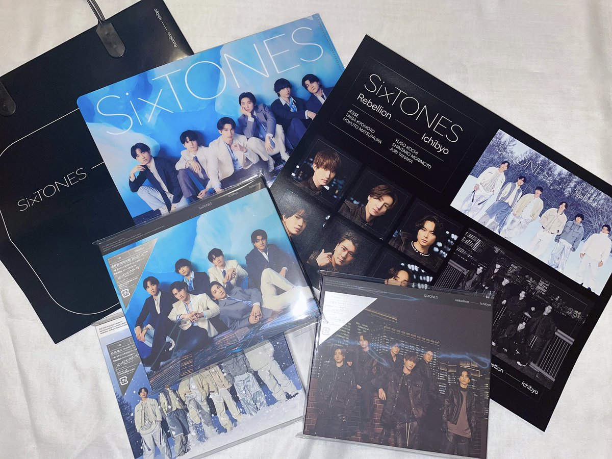 SPST__ry's tweet photo. 無事フラゲ〜💎
ストカレも届いて幸せです❤️ https://t.co/6oCGUYSpb2