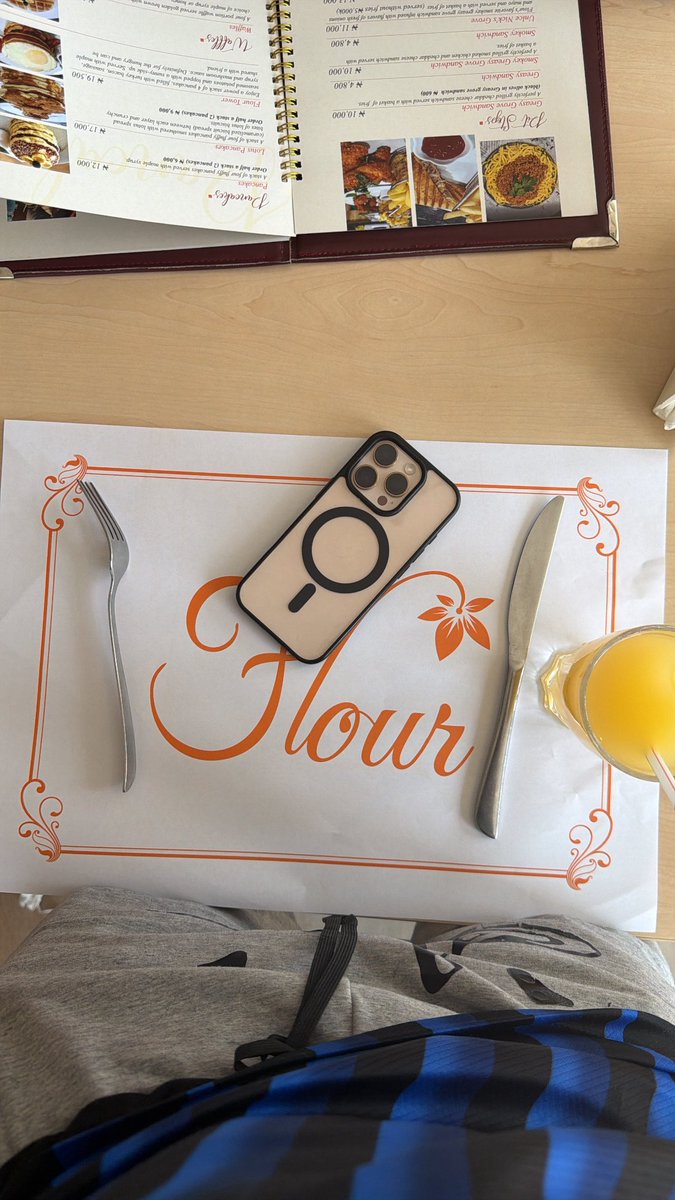 𝔸b𝕒𝕫𝕫 tweet media