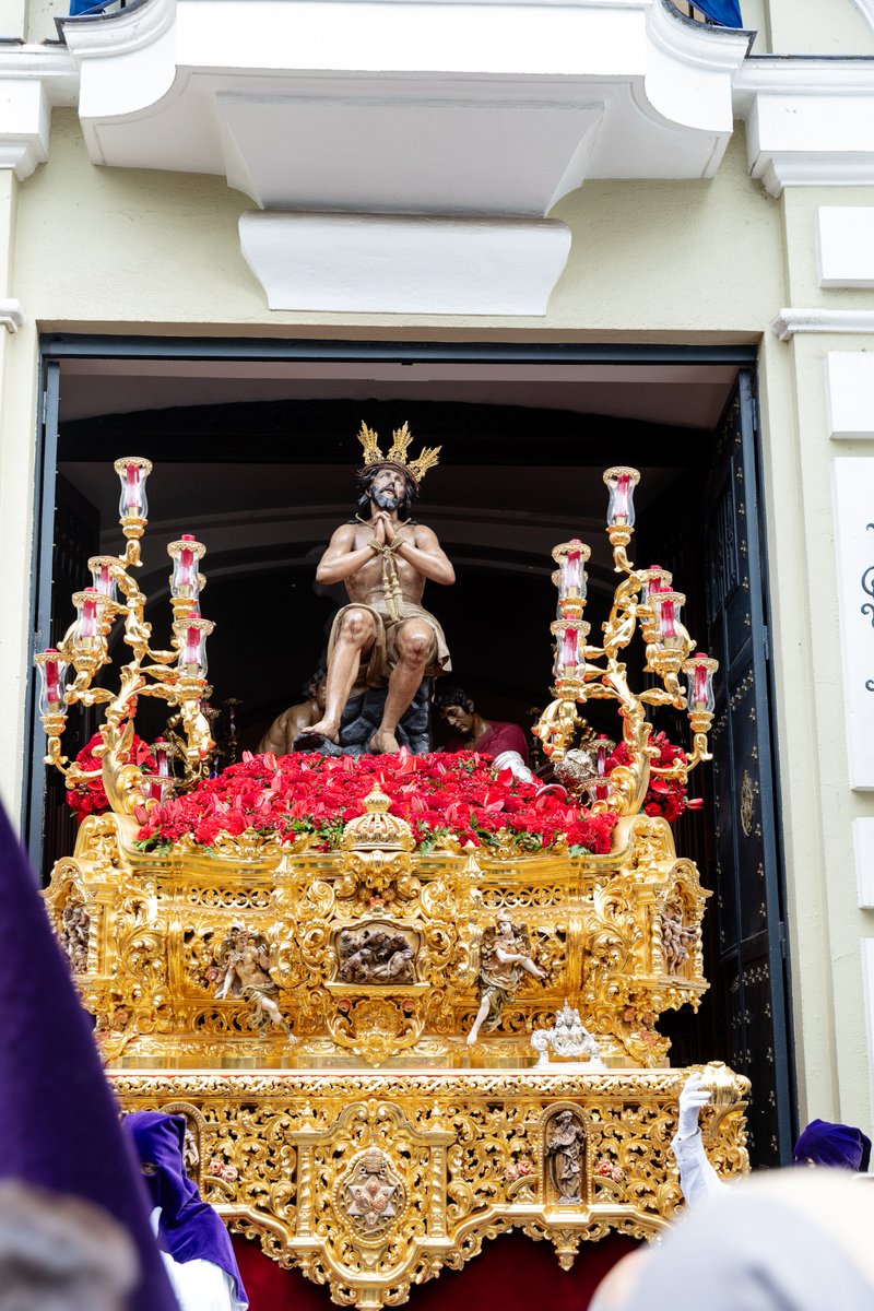 RosariodeCadiz's tweet photo. 🌿 La ilusión que🌿 La ilusión que envuelve cada instante de un Domingo de Ramos…

✝️ @hdadlaestrella 

📸 @miguelanphoto_ https://t.co/vcLIzbDgk7