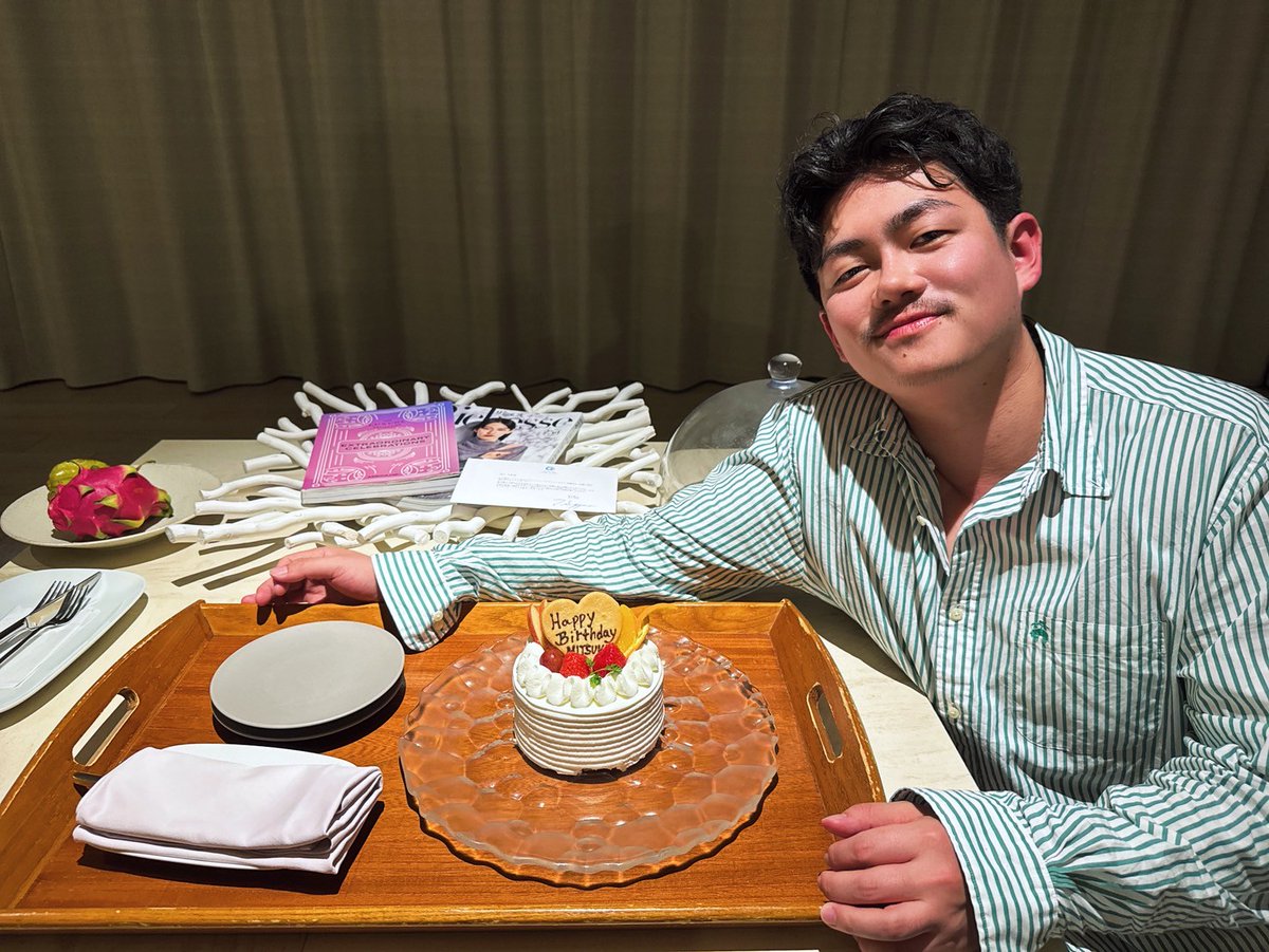 nothing_desuu's tweet photo. 文字通り最高の誕生日をプレゼントしてもらいました🎂！ https://t.co/keYXCD88jR
