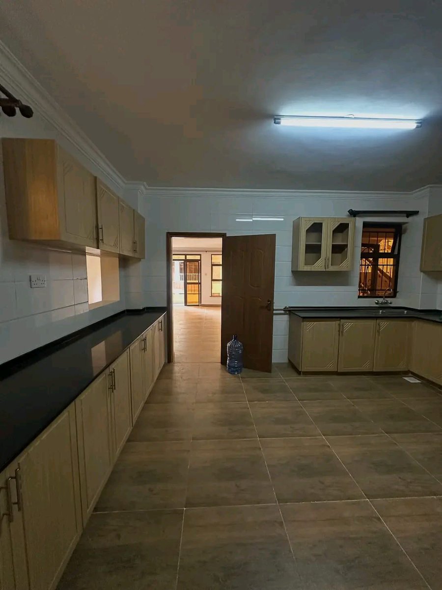 HodankaHomes's tweet photo. 📍Kileleshwa
3 bedroom plus dsq apartment to let in Kileleshwa
Ksh 110,000
All ensuite
Closed kitchen plan with a pantry
Guest cloak room
Lifts
Kids play area
Ample parking https://t.co/OuVUekpL0z