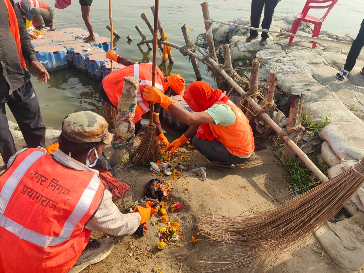 DM Prayagraj tweet media