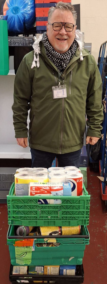 coopkilbowie's tweet photo. Proud to support our community 💙

Goods worth £121 have been donated to West Dunbartonshire Community Food Share, thanks to all involved at Kilbowie Rd Co-op / Keystore 🙌

Every contribution makes a difference to local families. #CommunitySupport #FoodShare https://t.co/9NWRPV3ZYN
