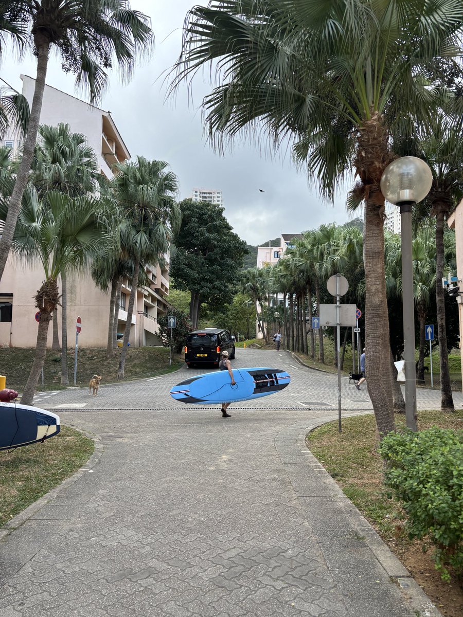 CharlesX tweet media