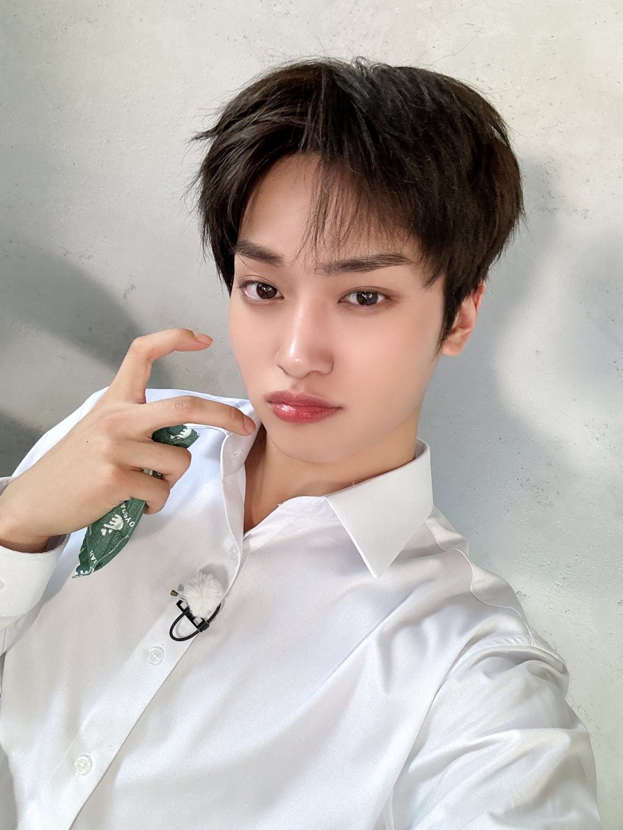 CRAVITY OFFICIAL tweet media