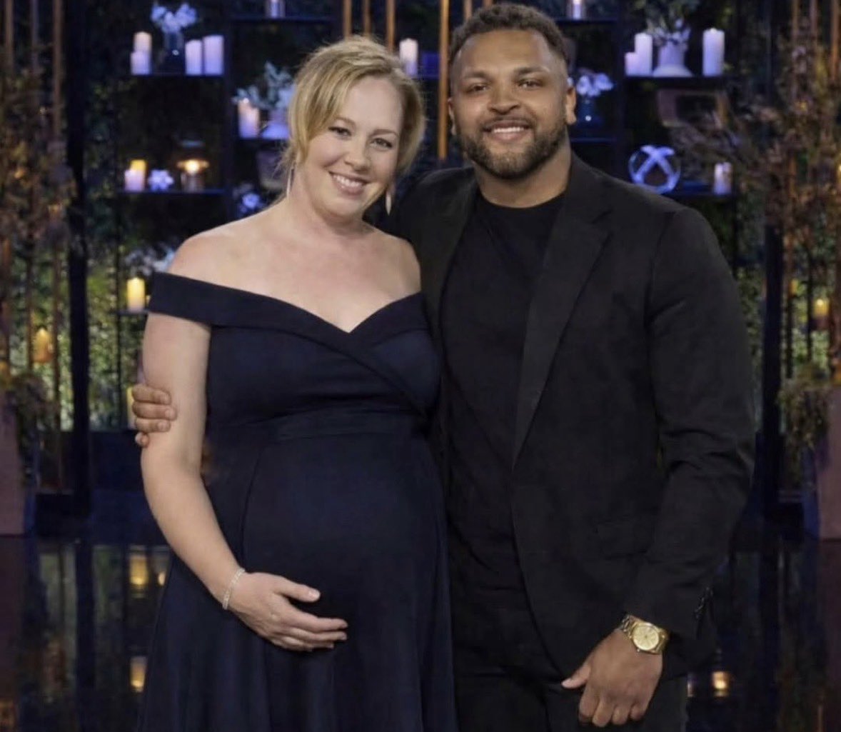 TheBigBroTea's tweet image. It’s frying me that Devonta saw that AI pic circulating and immediately decided it was time to hard launch his baby mama #loveisblind