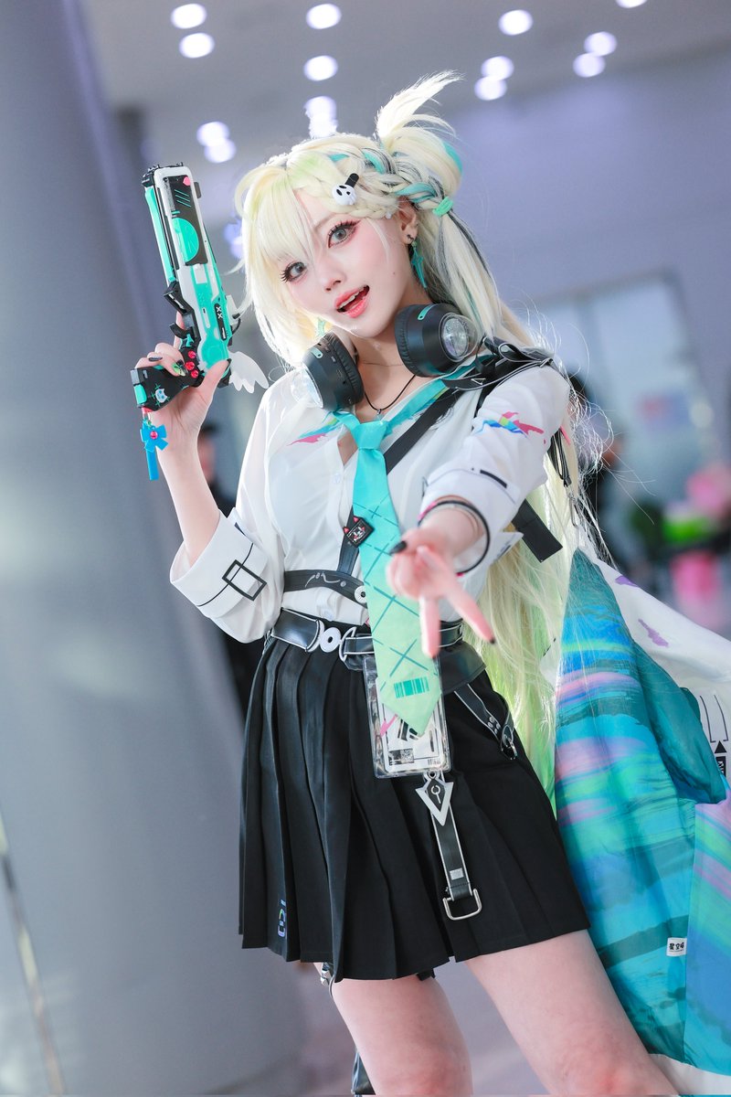 아델📸 tweet media