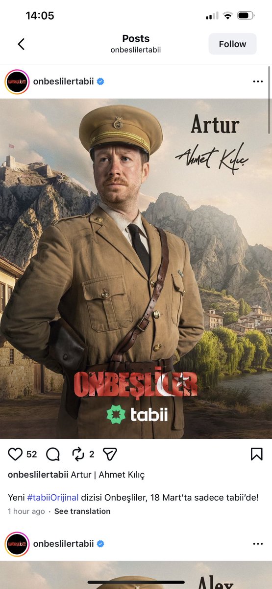 CemTanyu's tweet photo. Tabii Onbeşliler Diye bir dizi çekmiş sanırım.

Kostümler tahmin ettiğimiz gibi. 

Sarı köstümlü Kraliçe 2.Elizabeth Dönemi kokartı kullanan sakallı “İngiliz” “Subayları”.

Tabi tarih danışmanı ve iyi bir kostüm şefin yoksa bu olur. 

Oyuncularda zaten İngiliz’e benzemiyor. https://t.co/ERNp0krGhT