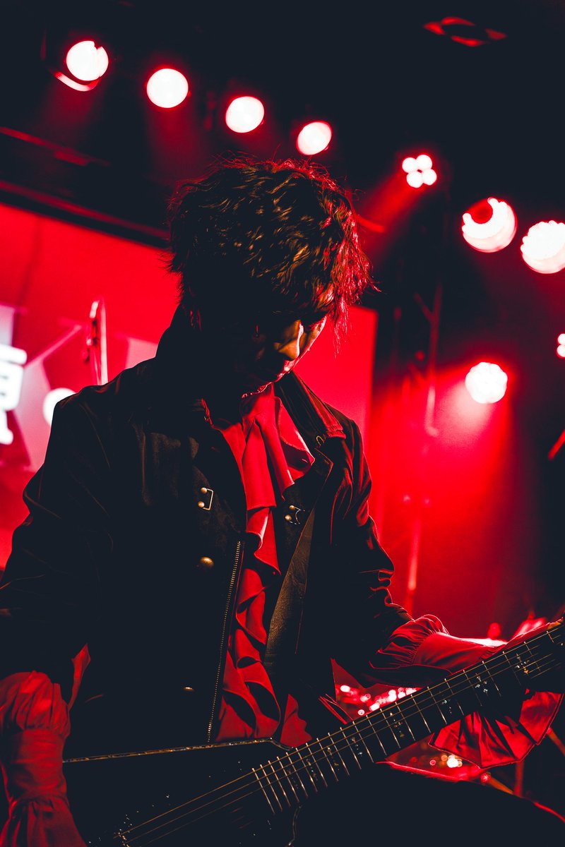 ᵘᵏᵃ tweet media