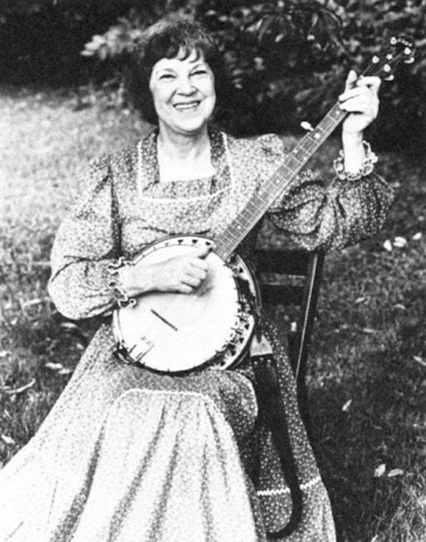 Remembering Lily Mae Ledford ~ born on March 17, 1917 in Powell County, Kentucky ~ banjo and fiddle player ~ head of the Coon Creek Girls. Her final resting place is Berea Cemetery. 🎶 🪕