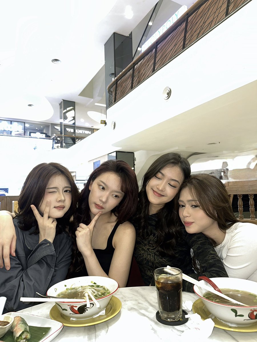 Greesella Adhalia tweet media