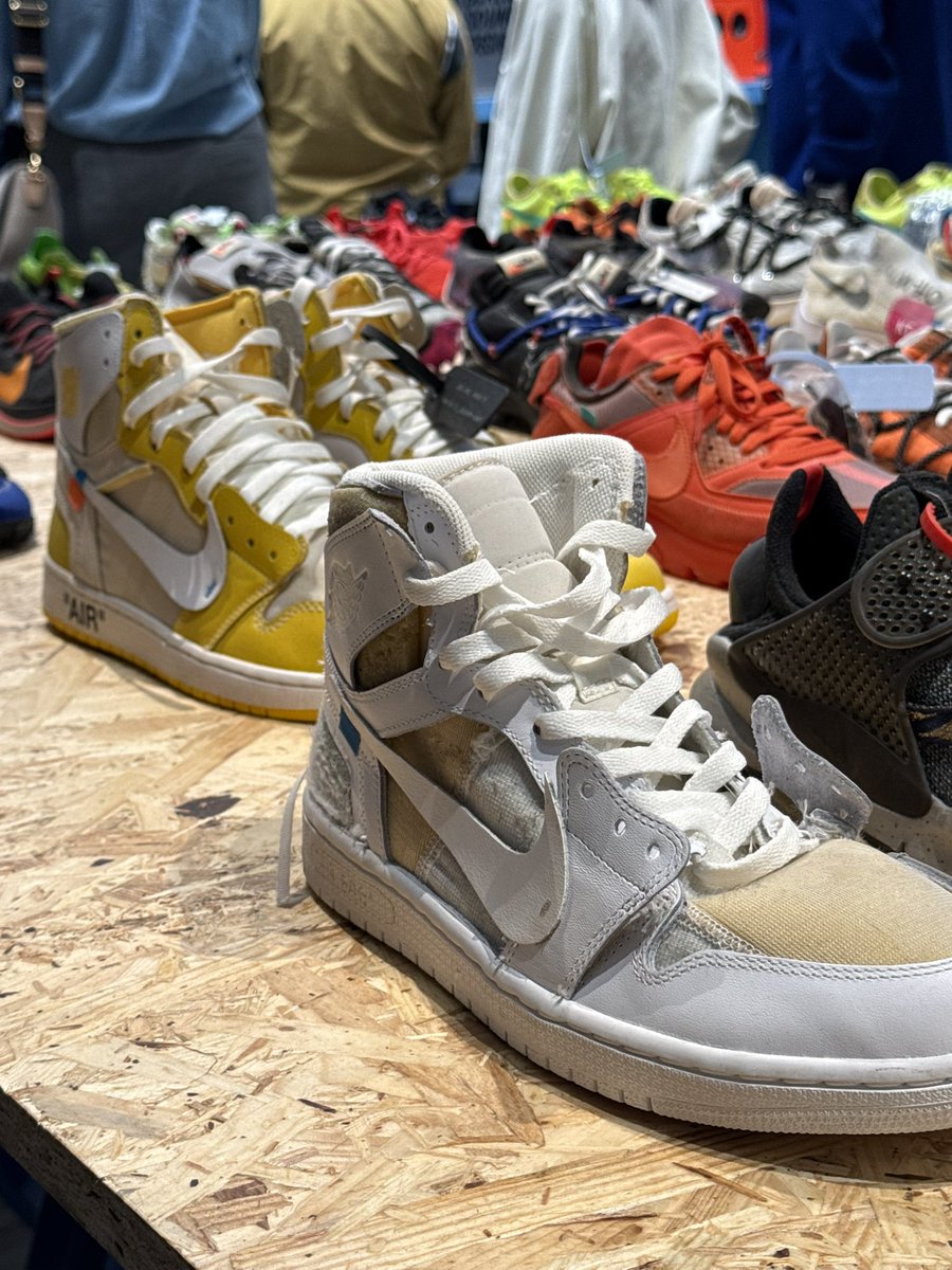 theofrgn's tweet photo. @Sneakerologue @ComplexSneakers https://t.co/tCHDTiSQ8n