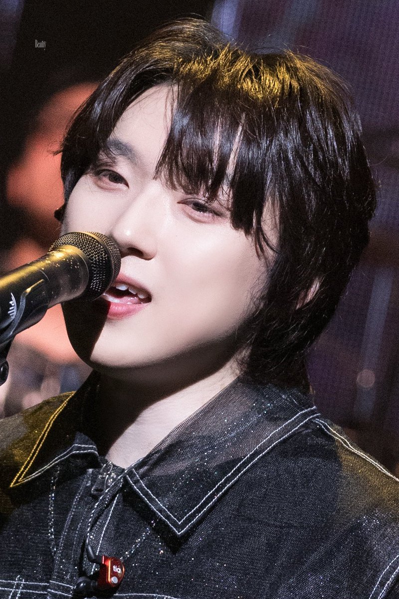 Bᴇᴀᴜᴛʏ_ᴰᴹ tweet media