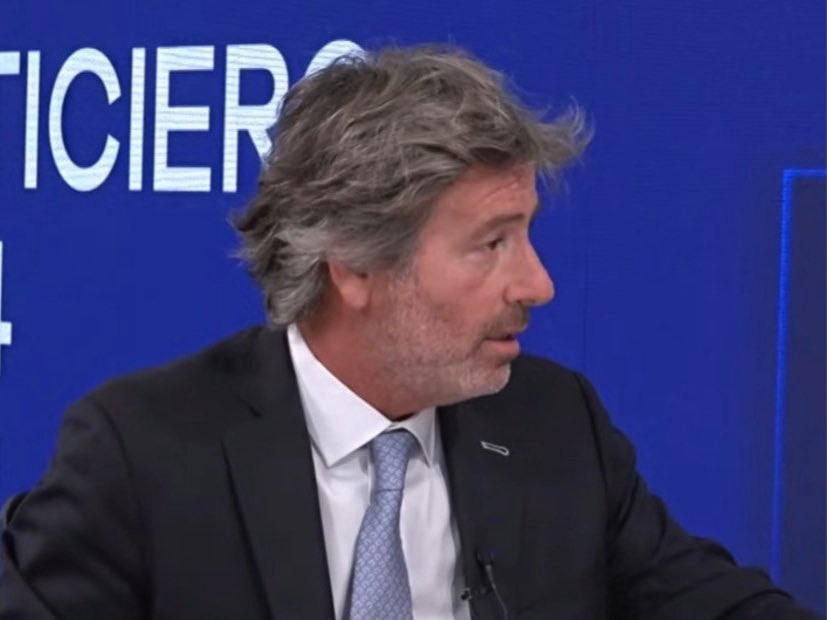 Diego Hernán Armesto tweet media