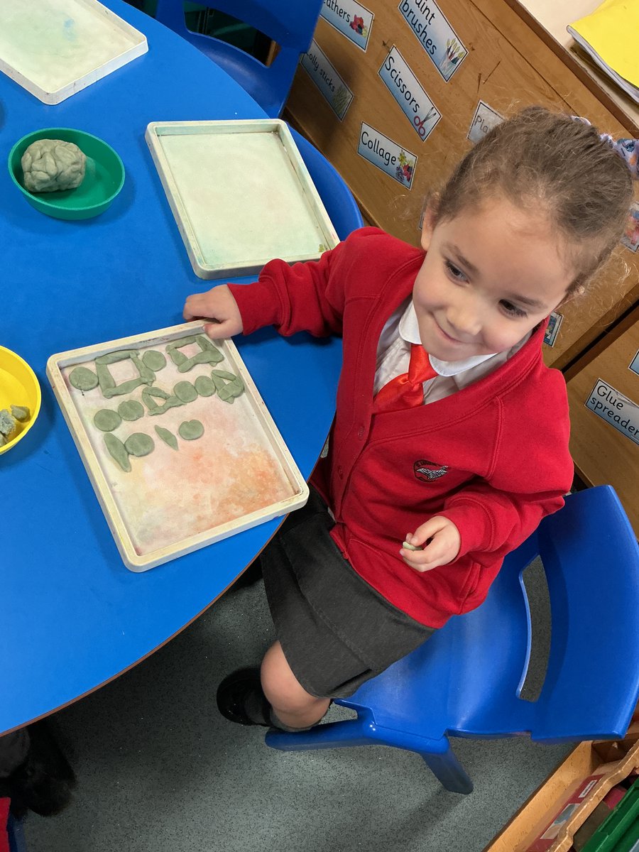 StSavReception tweet media