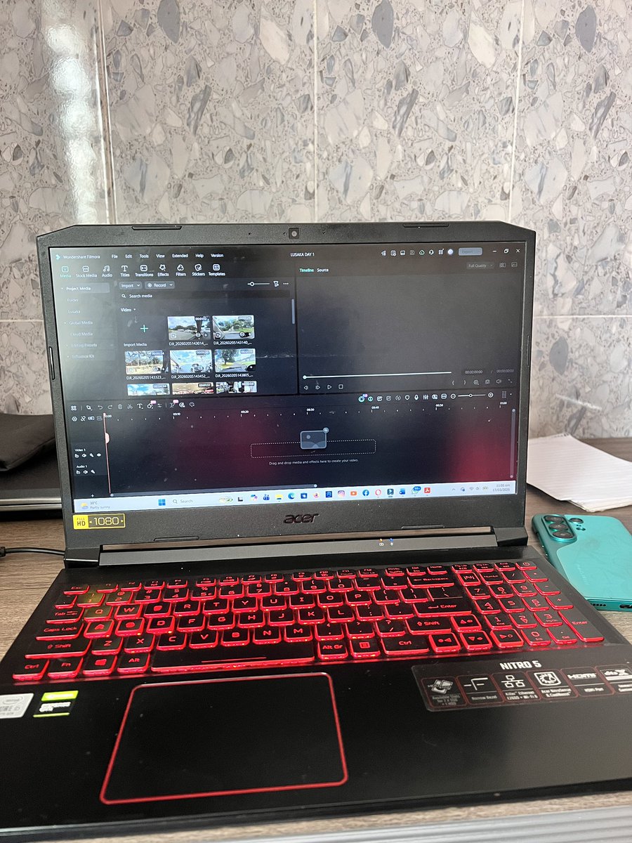 I get broken heart 💔ooooh 

I forgot to save my edited video yesterday and I switched off the machine to sleep, I woke up to continue this morning aa everything is gone 😭. Eeeeei asem ben koraa nie eeei