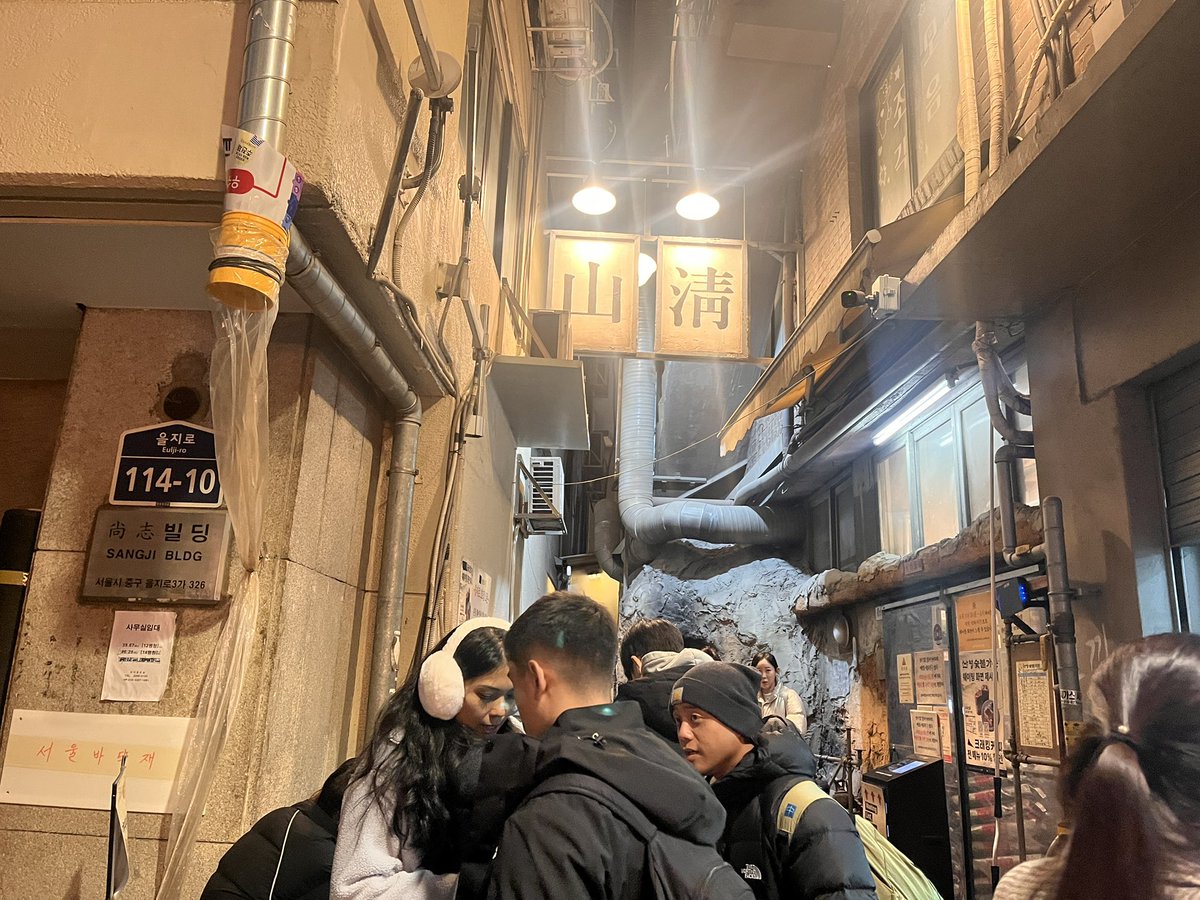 tmoomiii's tweet photo. 【ソウルグルメ】山清炭火ガーデン🥩
50組��待って食べた超人気店。
値段はそんなに高くなく大満足満足🙌

#ソウル焼肉　#山清　#ソウルグルメ https://t.co/kjU6k6Rb1g