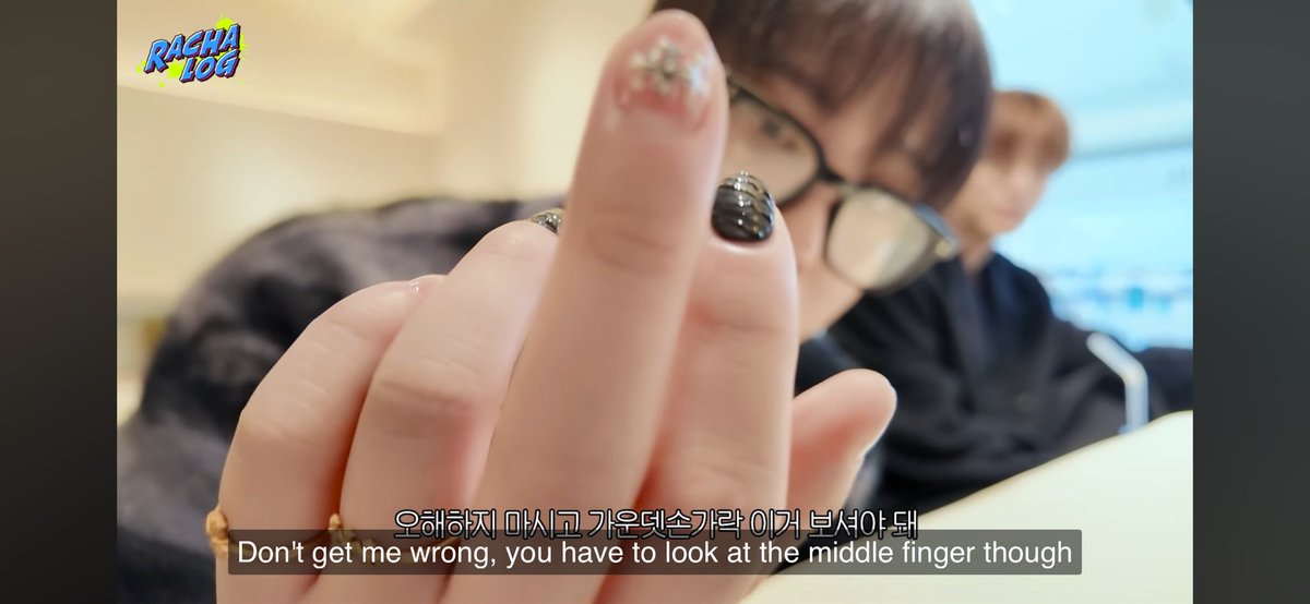 httpsjulianneca's tweet photo. Changbin lowkey flipping us off HELPME https://t.co/RqCkNr5s4j
