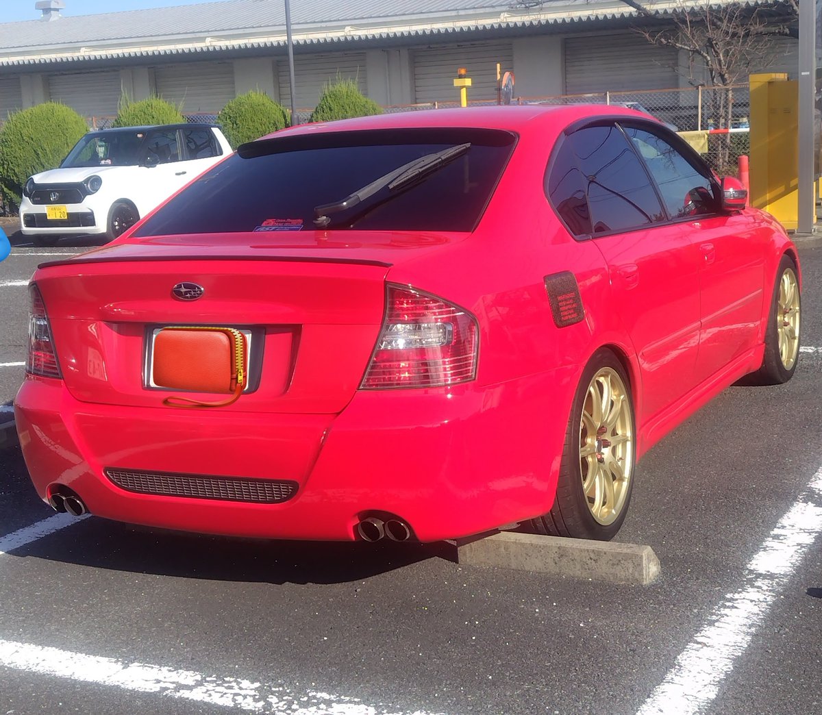 redboxerbli's tweet image. 【謝罪】
スバル車に乗りながら今回のガソリン値上げには腰が引けて値上げ前に満タンにして補助金での値下げまではECOモードで乗るようにしたスバル乗りのチキンで申し訳ありません🙇🙇🏼🙇‍♂️
(ECOモードはエンブレ効かないから嫌いなんだけど😩)
#スバル車 #水平対向 #EJ20 #ガソリン値上げ
