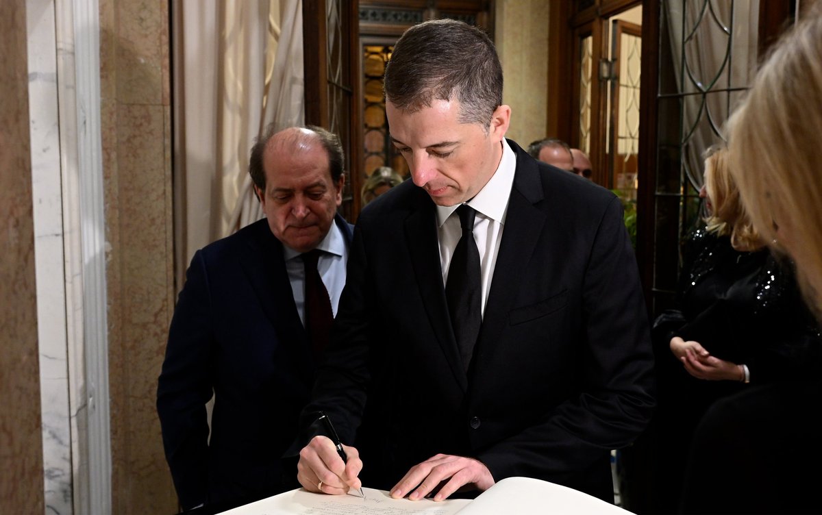 markodjuric's tweet image. In the lead-up to the #30th anniversary of the CEI, I met with the Secretary General, Franco Dal Mas, and conveyed our pleasure to participate in the work of this pioneering initiative.

With strengthening regional #cooperation remaining one of our key priorities and a driver of