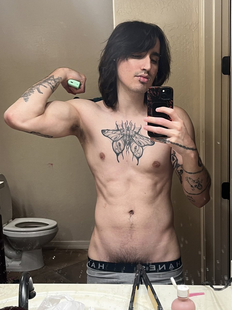 Master Leon tweet media