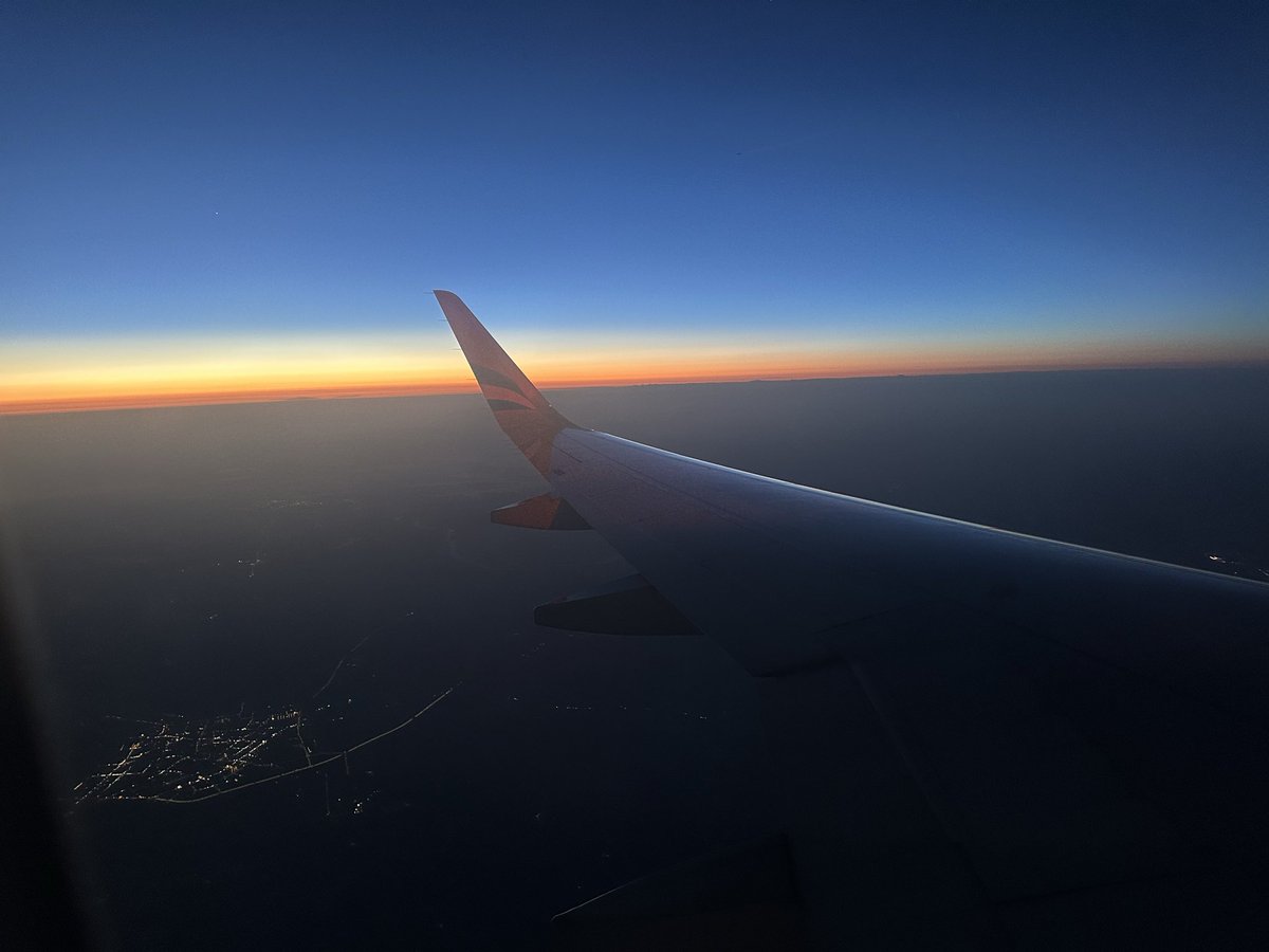 茜色如烧 tweet media