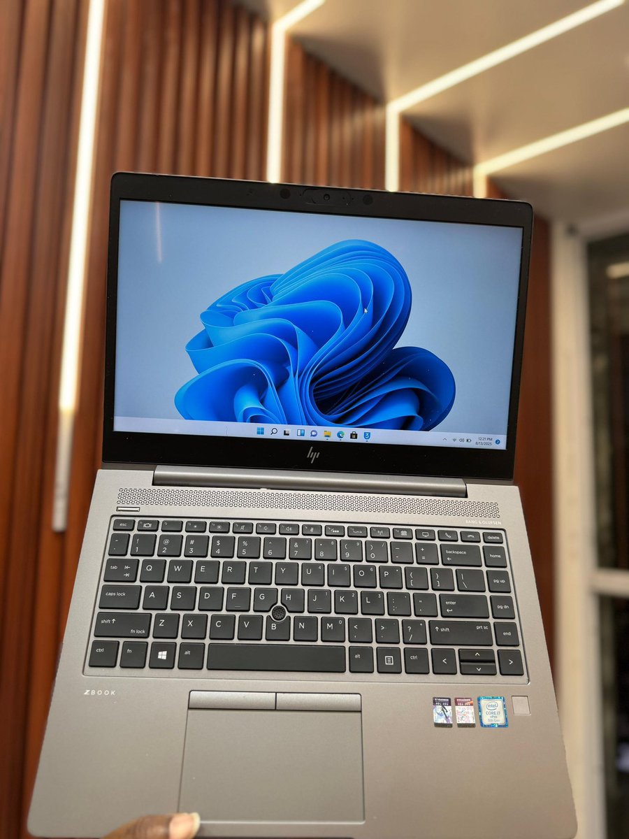 akokc_davido's tweet photo. *HP ZBOOK 14U G6 GAMING*
Intel®️ core i7 8th Gen base @2.10GHz - @4.00Ghz max turbo
•14" FHD
•16 DDR4 Ram
•512 SSD
 *GRAPHICS
4GIG Dedicated RADEON
INTEL UHD Graphics 620(4GB)
•Win 11 Pro
•FINGERPRINT
•PRIVACY CAM SWITCH
•Powershare port
•Charger🔌

Gh: 5.5k
☎️0241636577 https://t.co/qMvaeENvIi
