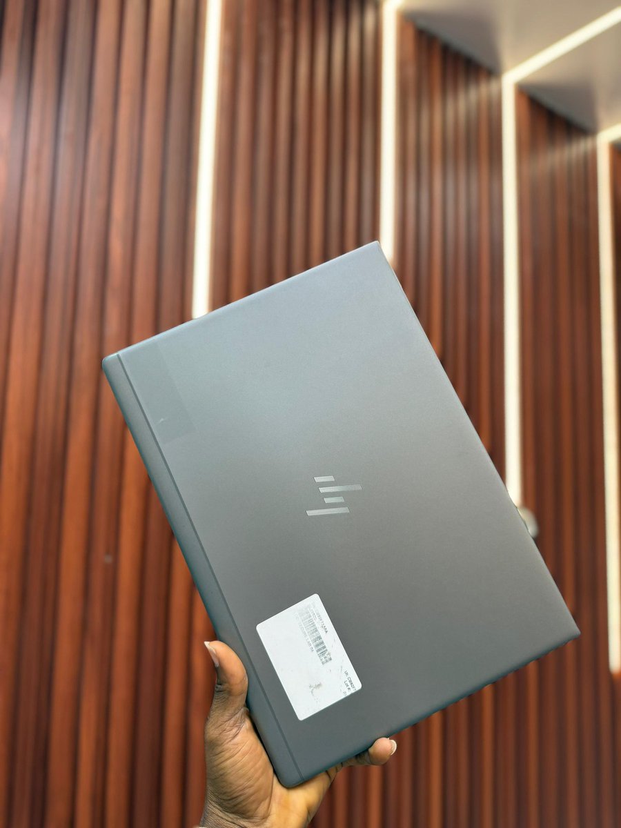 akokc_davido's tweet photo. *HP ZBOOK 14U G6 GAMING*
Intel®️ core i7 8th Gen base @2.10GHz - @4.00Ghz max turbo
•14" FHD
•16 DDR4 Ram
•512 SSD
 *GRAPHICS
4GIG Dedicated RADEON
INTEL UHD Graphics 620(4GB)
•Win 11 Pro
•FINGERPRINT
•PRIVACY CAM SWITCH
•Powershare port
•Charger🔌

Gh: 5.5k
☎️0241636577 https://t.co/qMvaeENvIi