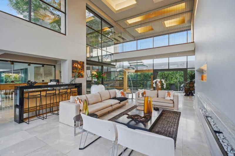 propcentralsa's tweet image. Get ready to call this Bryanston residence home sweet home! View it at buff.ly/HFnjAZp listed for R44,800,000
5 Bedrooms| 6.5 Bathrooms| 3 Garages| Pool
Follow #PropertyCentral for #EXTREME property
#HomeGoals #ArchitecturalDream #InvestInStyle