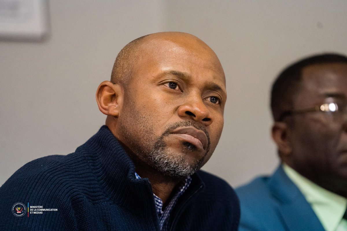 YvonneUwim90642's tweet image. Intambara  ikaba hagati y'umututsi n'undi muguhangana na leta yabo 
Bityo bigasunukira #leta kwita abaturage bayo abagambanyi bakomeye . kuri #fpr n'igitego cy'ingenzi cyane byageragezwe no kubahutu bikabahira aho bafata umuhutu bakamuha ibyo asabwa byose yemwe no kumuha ✍️