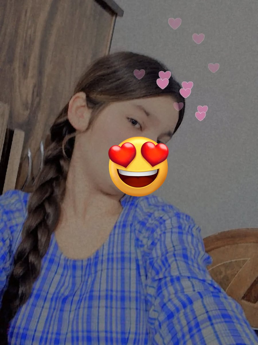 DevilQueen676's tweet photo. Felling bore 🥺 https://t.co/odYVLLqNqO