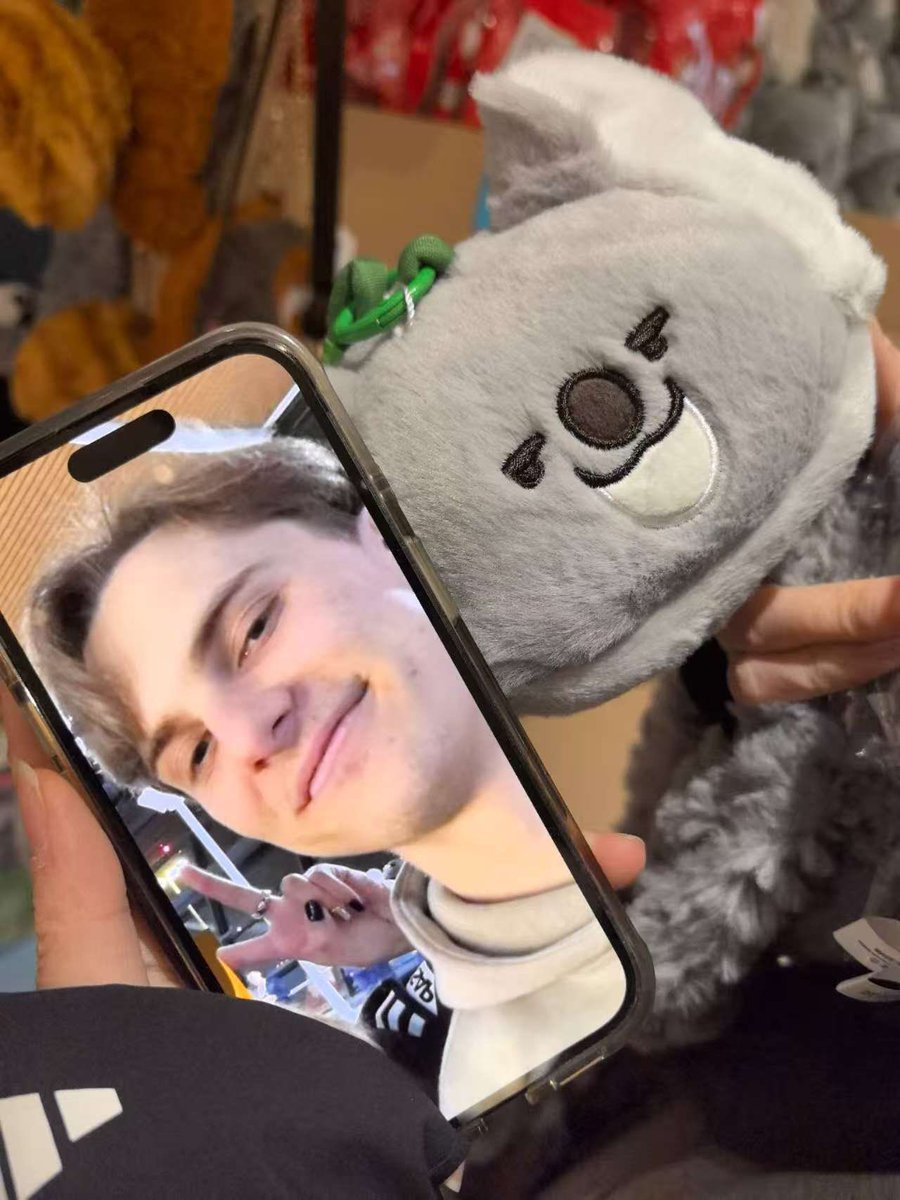 Pris/プリー tweet media