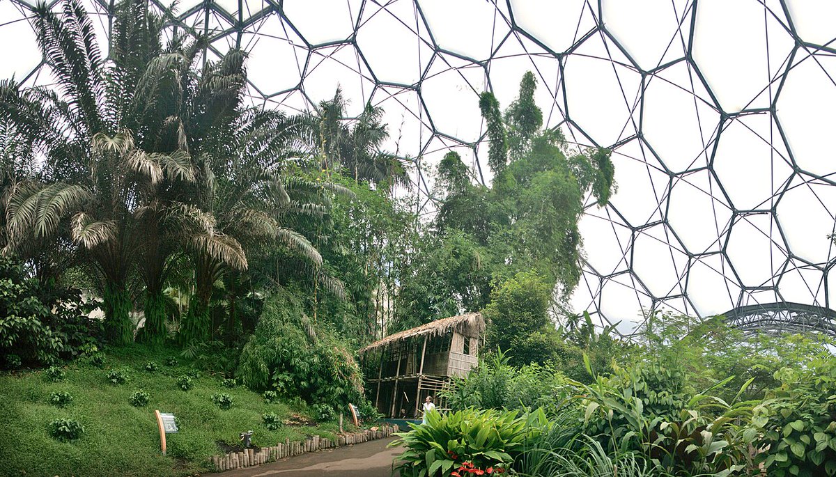 NathanFrancis__'s tweet photo. π΄π Happy 25th birthday to the #EdenProject.
The stunning #botanicalgarden in #Cornwall, #England, opened on the 17 March 2001.
Learn more and plan a visit: https://t.co/DQOWQ3kHXV https://t.co/GCkIzSPV2g